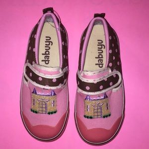 Girl’s dabuyu boutique shoes -size 12 - New